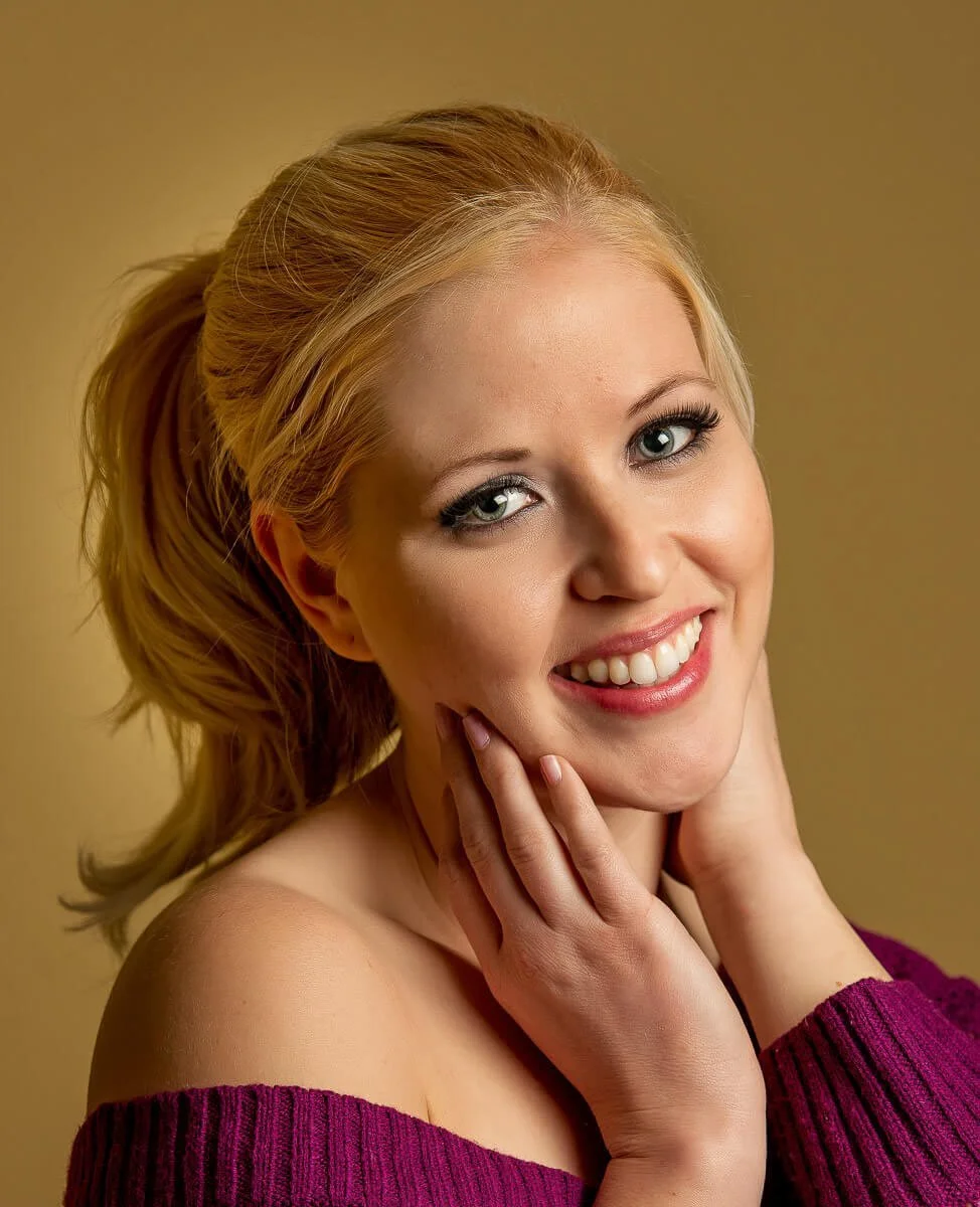 签约女演员张美琪艺术照